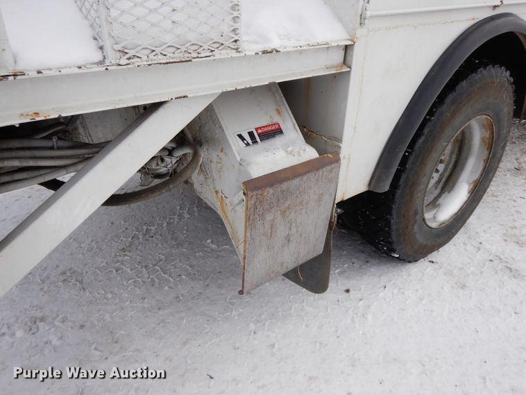 image for item DF6360 1999 International 4700  digger derrick truck