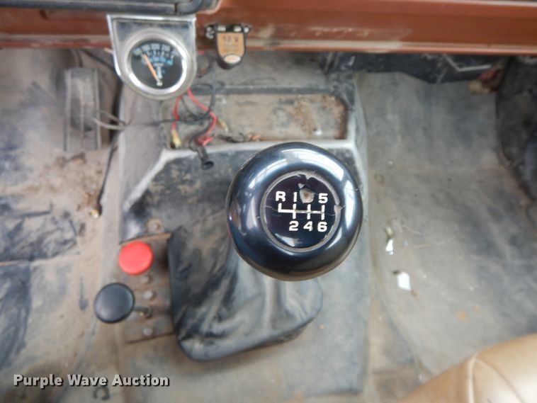 image for item DF6362 1994 GMC TopKick  bucket truck