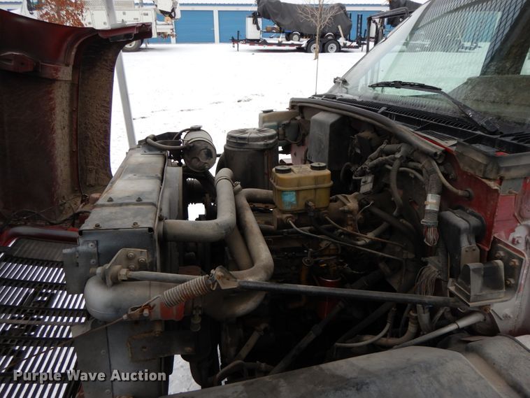 image for item DF6362 1994 GMC TopKick  bucket truck