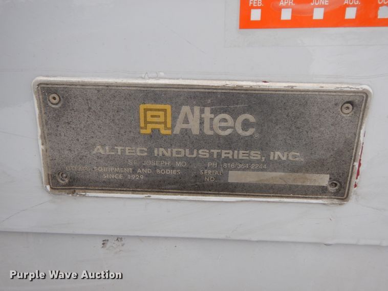 image for item DF6362 1994 GMC TopKick  bucket truck