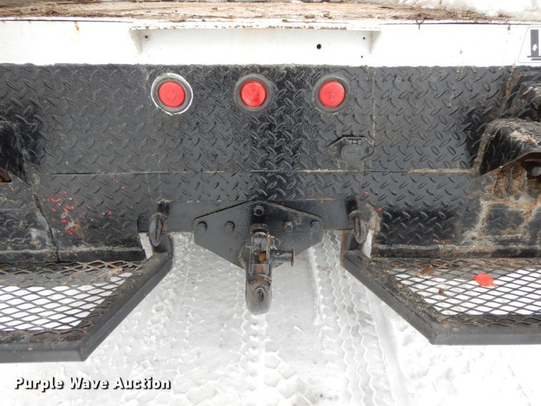 image for item DF6362 1994 GMC TopKick  bucket truck