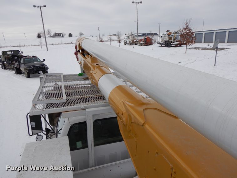 image for item DF6362 1994 GMC TopKick  bucket truck