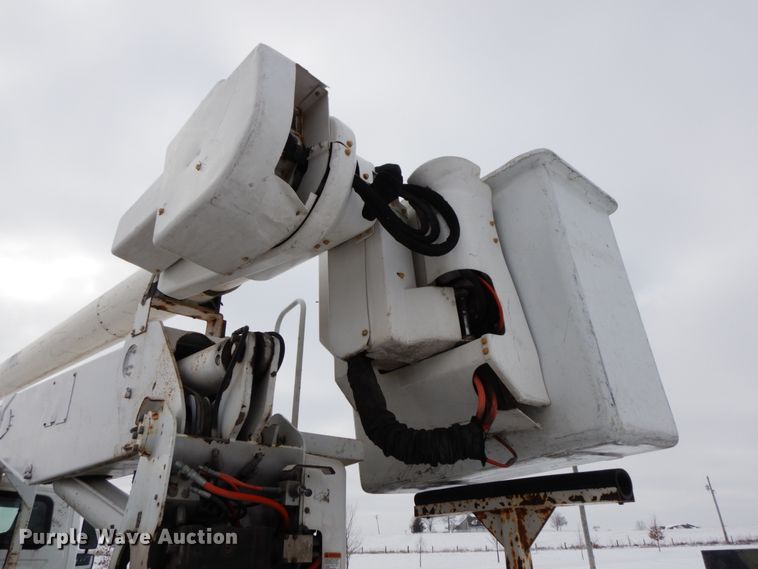 image for item DF6363 Altec bucket truck bed