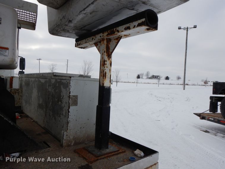 image for item DF6363 Altec bucket truck bed