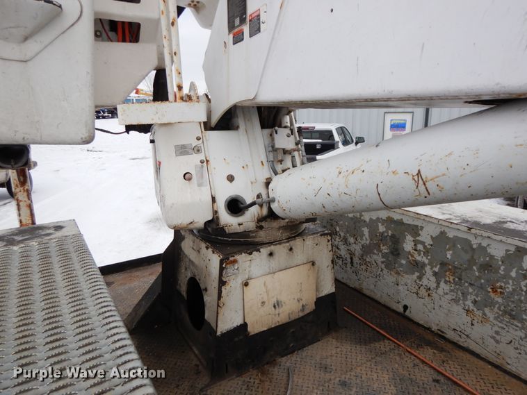 image for item DF6363 Altec bucket truck bed