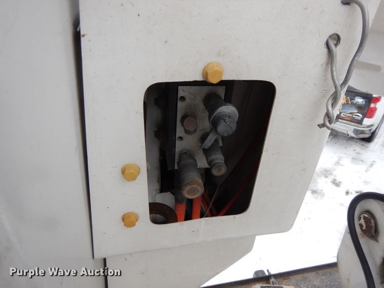 image for item DF6363 Altec bucket truck bed