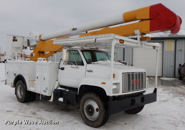 image for item DF6364 1994 GMC TopKick  bucket truck