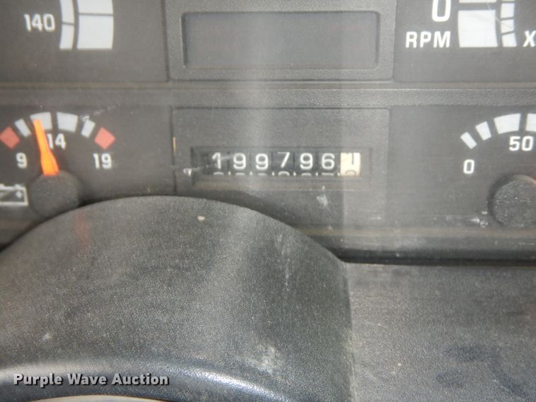 image for item DF6364 1994 GMC TopKick  bucket truck