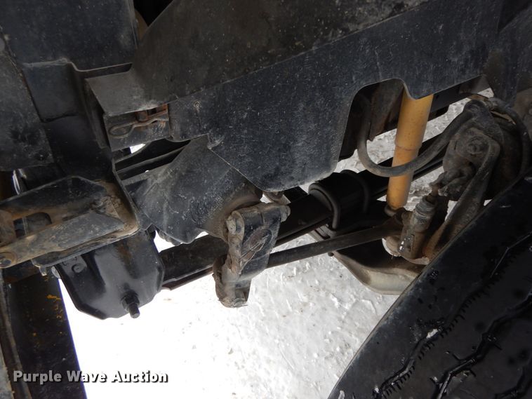 image for item DF6364 1994 GMC TopKick  bucket truck