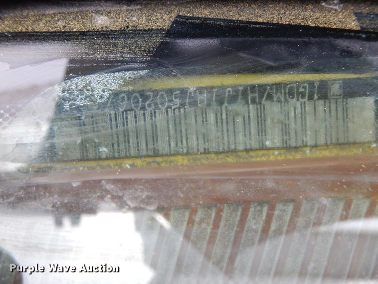 image for item DF6364 1994 GMC TopKick  bucket truck