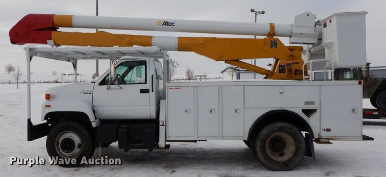 image for item DF6365 1994 GMC TopKick  bucket truck