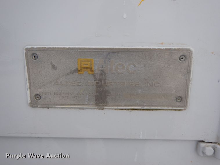 image for item DF6365 1994 GMC TopKick  bucket truck