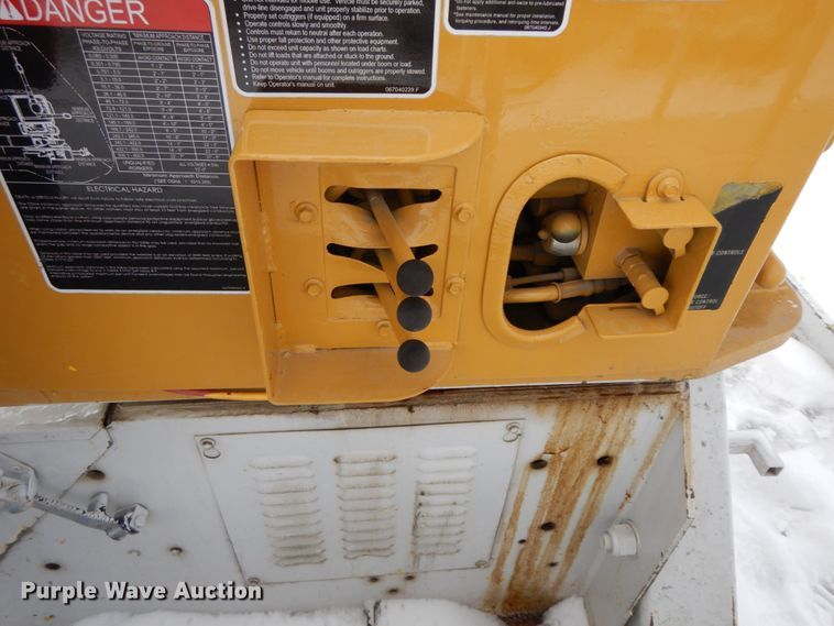 image for item DF6365 1994 GMC TopKick  bucket truck