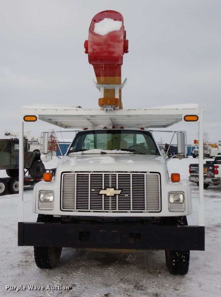 image for item DF6366 1995 GMC TopKick  bucket truck