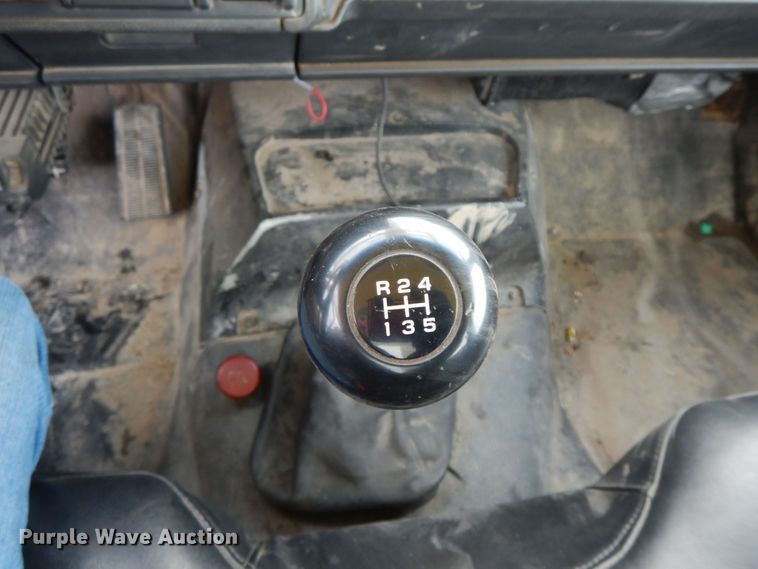 image for item DF6366 1995 GMC TopKick  bucket truck