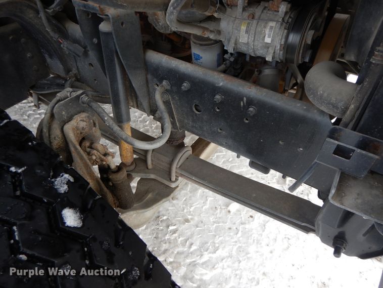 image for item DF6366 1995 GMC TopKick  bucket truck