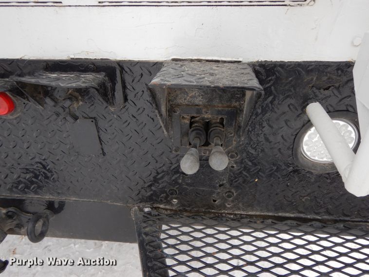 image for item DF6366 1995 GMC TopKick  bucket truck