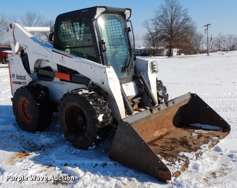 image for item DF6368 2013 Bobcat S850  skid steer loader