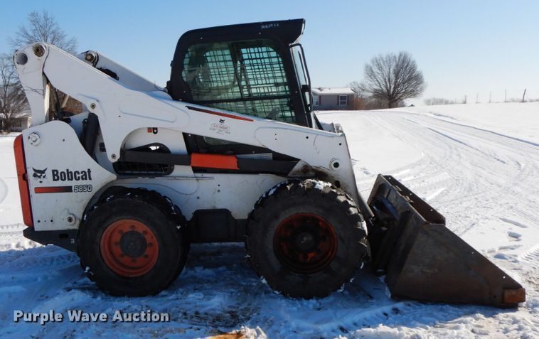 image for item DF6368 2013 Bobcat S850  skid steer loader