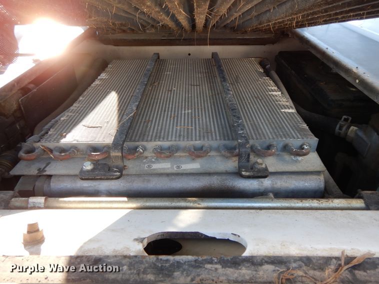 image for item DF6368 2013 Bobcat S850  skid steer loader