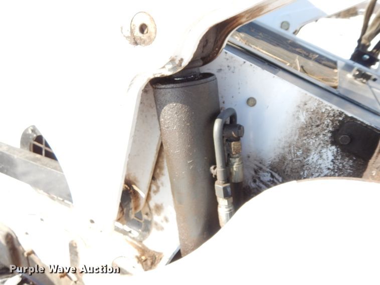 image for item DF6368 2013 Bobcat S850  skid steer loader