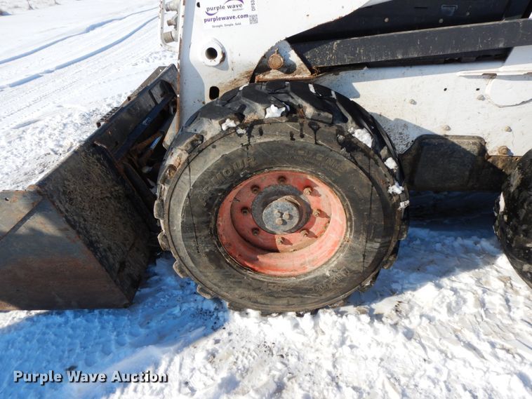 image for item DF6368 2013 Bobcat S850  skid steer loader