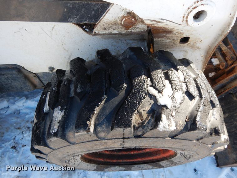 image for item DF6368 2013 Bobcat S850  skid steer loader