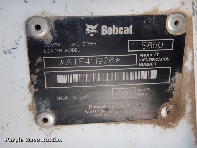image for item DF6368 2013 Bobcat S850  skid steer loader