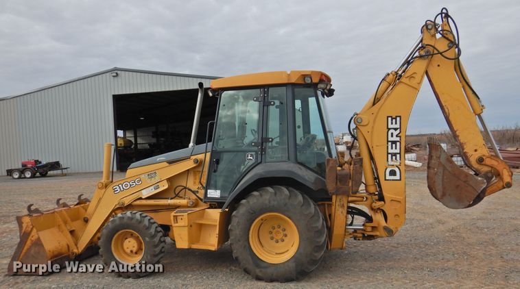 image for item DG1611 2005 John Deere 310SG  backhoe