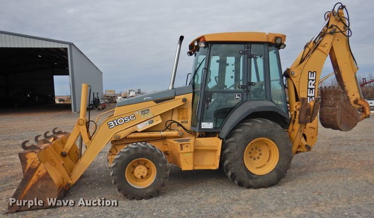 image for item DG1611 2005 John Deere 310SG  backhoe