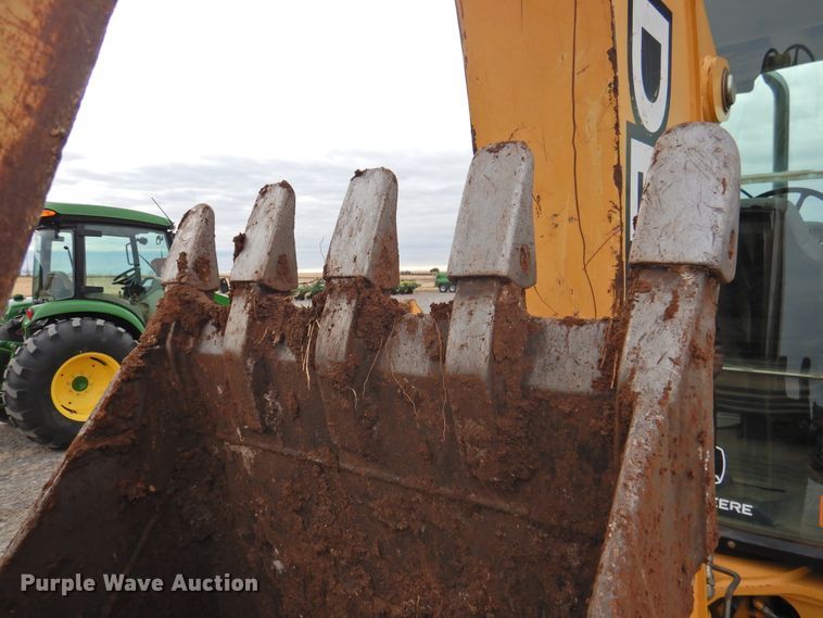 image for item DG1611 2005 John Deere 310SG  backhoe