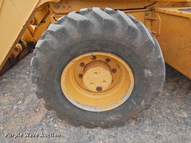 image for item DG1611 2005 John Deere 310SG  backhoe