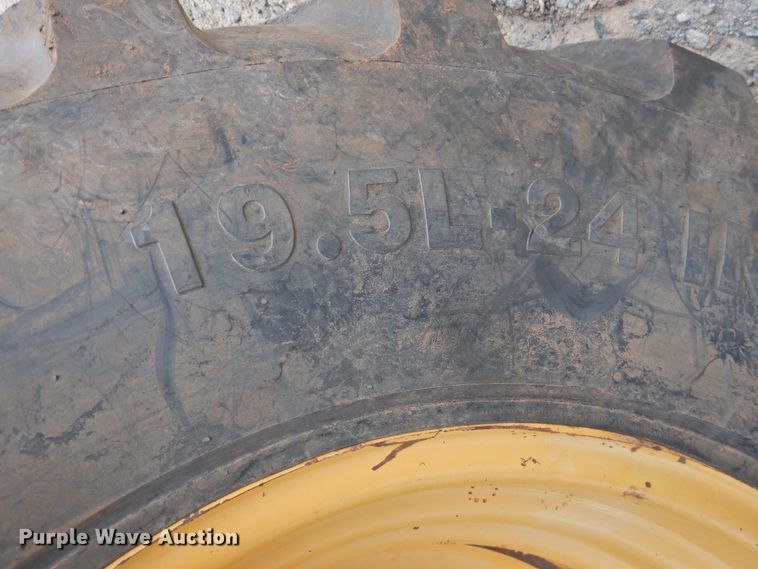 image for item DG1611 2005 John Deere 310SG  backhoe