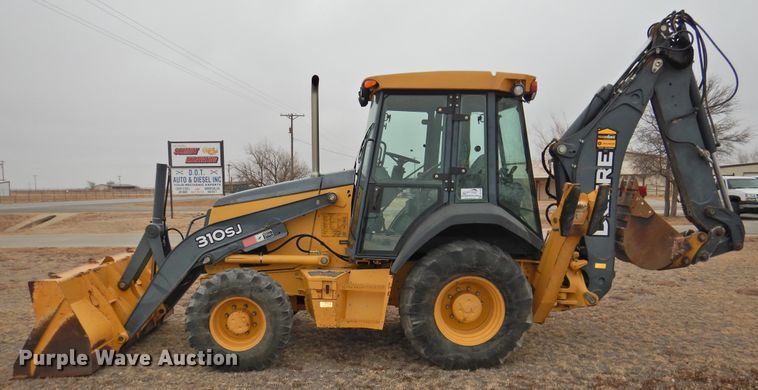 image for item DG1629 2008 John Deere 310SJ  backhoe