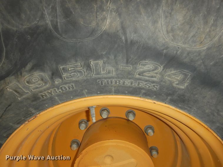 image for item DG1629 2008 John Deere 310SJ  backhoe