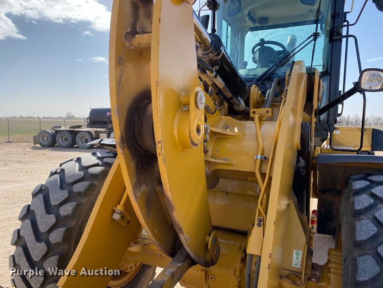 image for item DG8404 2017 Caterpillar 938M  wheel loader
