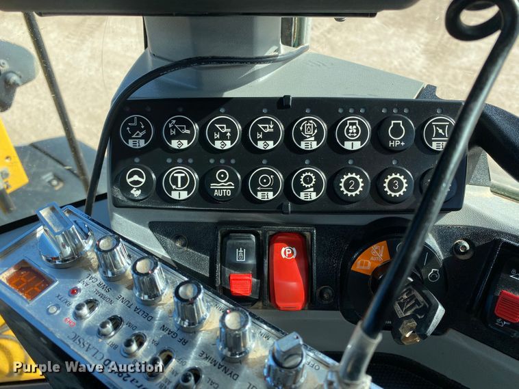 image for item DG8404 2017 Caterpillar 938M  wheel loader