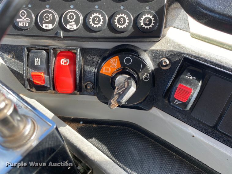 image for item DG8404 2017 Caterpillar 938M  wheel loader