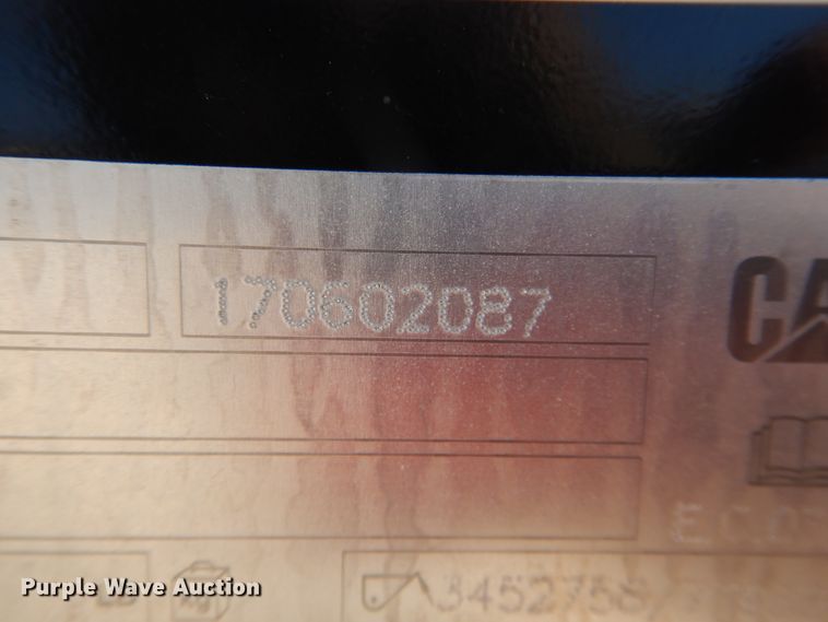 image for item DG8405 Caterpillar 106"W loader bucket