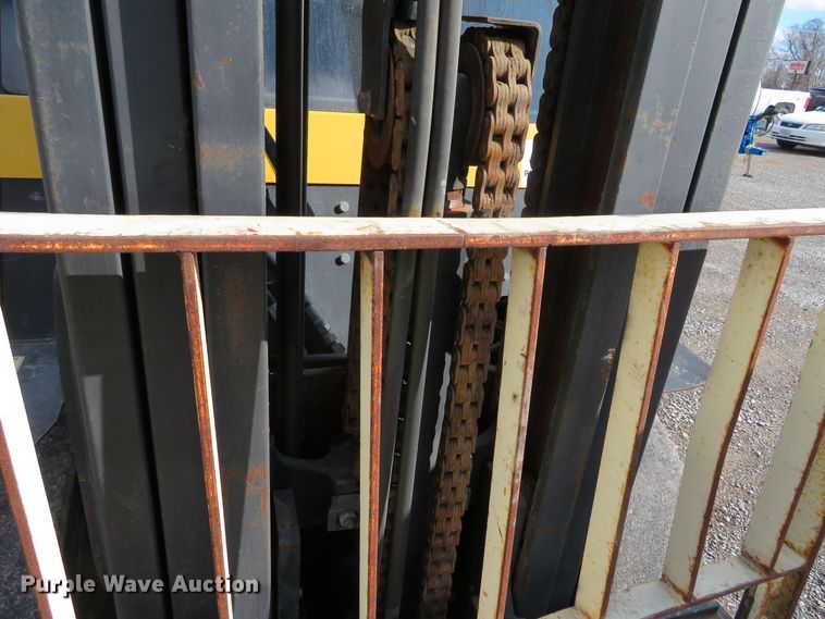 image for item DH0648 2003 Yale GLP080LJNGBE097  forklift