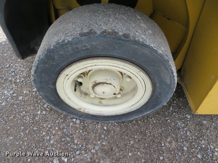 image for item DH0648 2003 Yale GLP080LJNGBE097  forklift