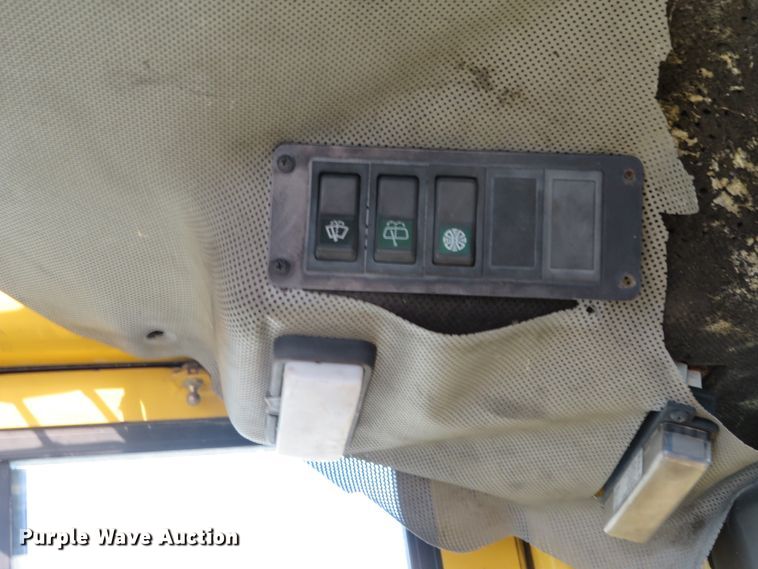 image for item DH0648 2003 Yale GLP080LJNGBE097  forklift