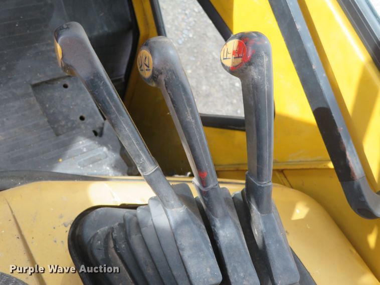 image for item DH0648 2003 Yale GLP080LJNGBE097  forklift