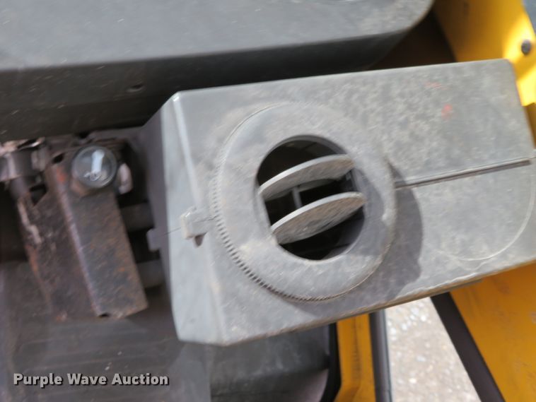 image for item DH0648 2003 Yale GLP080LJNGBE097  forklift