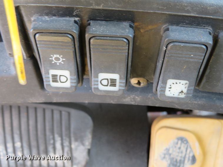 image for item DH0648 2003 Yale GLP080LJNGBE097  forklift