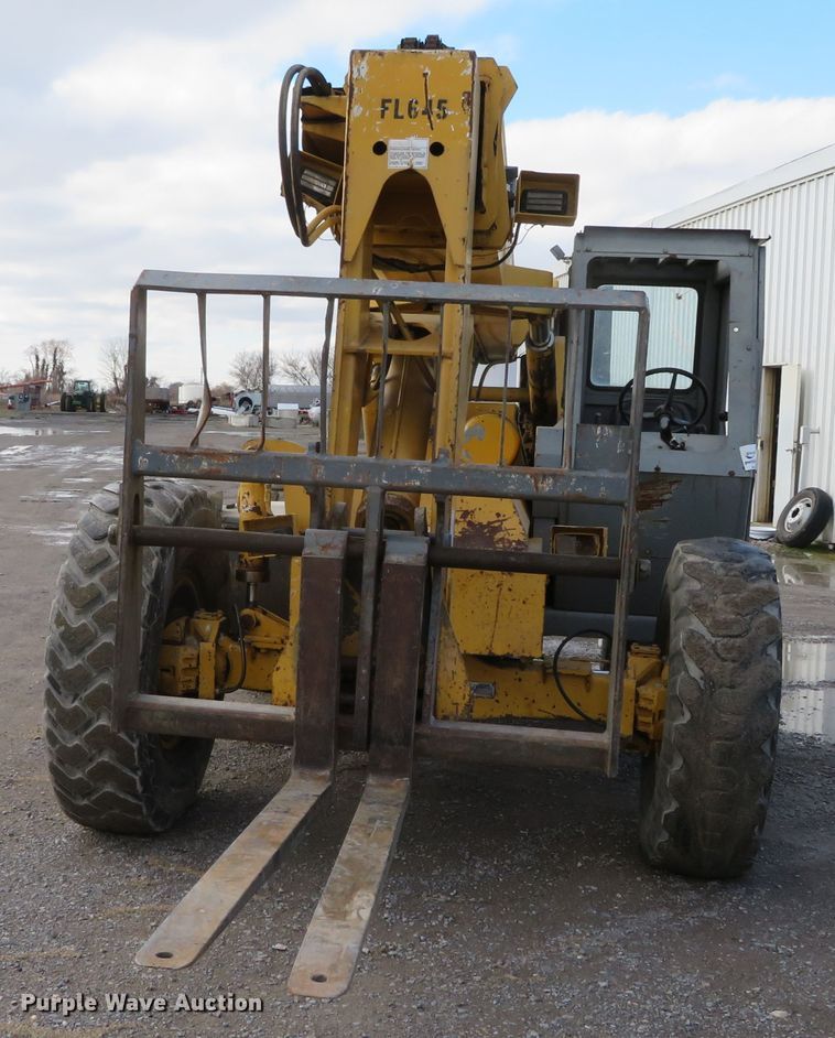 image for item DH0649 1995 Gehl 883  telehandler