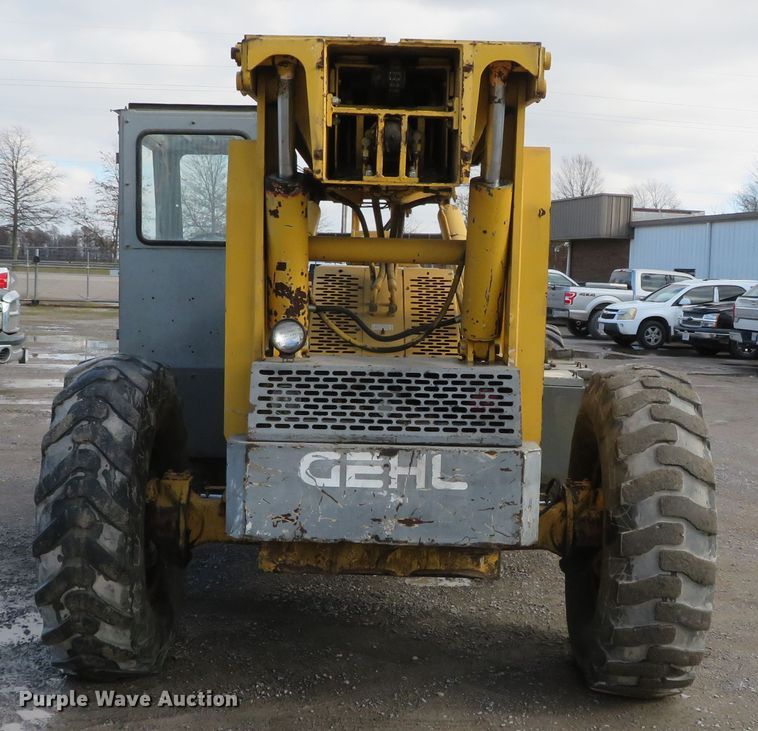 image for item DH0649 1995 Gehl 883  telehandler