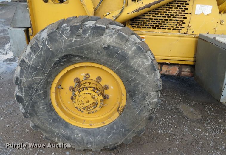image for item DH0649 1995 Gehl 883  telehandler