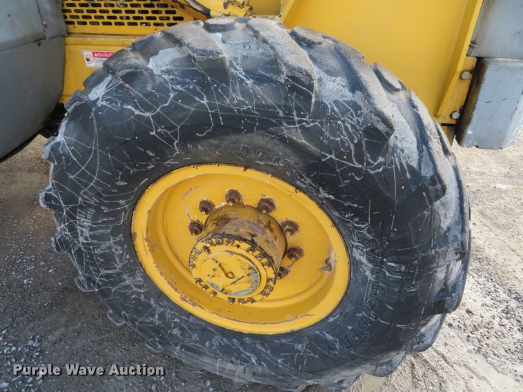 image for item DH0649 1995 Gehl 883  telehandler