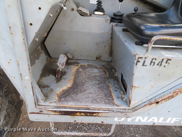 image for item DH0649 1995 Gehl 883  telehandler